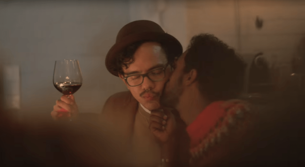 IKEA Volta A Apostar Na Família Em Torno Da Mesa De Natal (com um&nbsp;beijo)