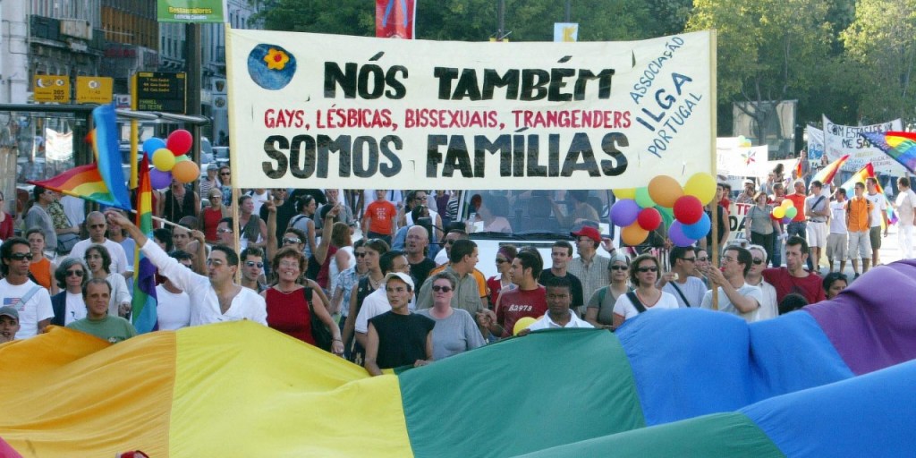 Adopção: Derradeira Votação Na Assembleia Da República (contra o preconceito de&nbsp;Cavaco)