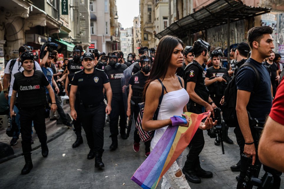 Da perseguição a ativistas à censura dos media: Turquia agrava repressão LGBTI+
