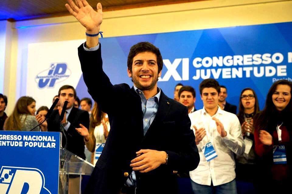 juventude-popular-cds-francisco-rodrigues-dos-santos-educacao-sexual-politica-portugal-identidade