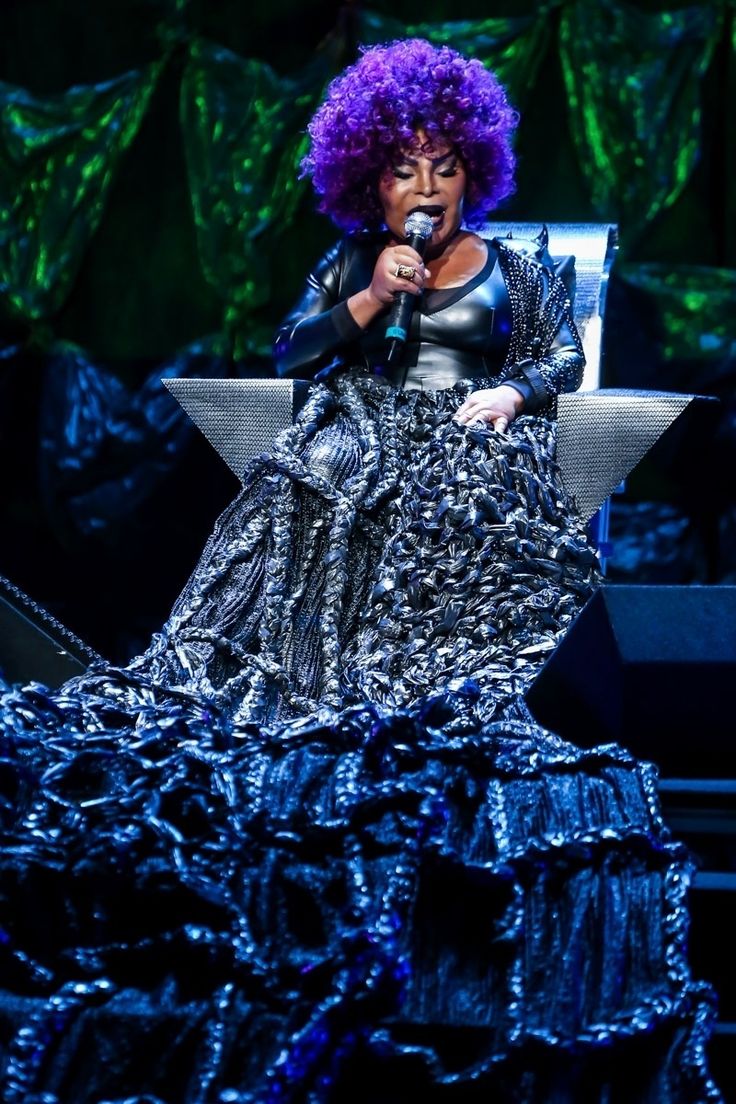 O ativismo pré-apocalítipico de Elza Soares: negra, mulher,&nbsp;LGBT