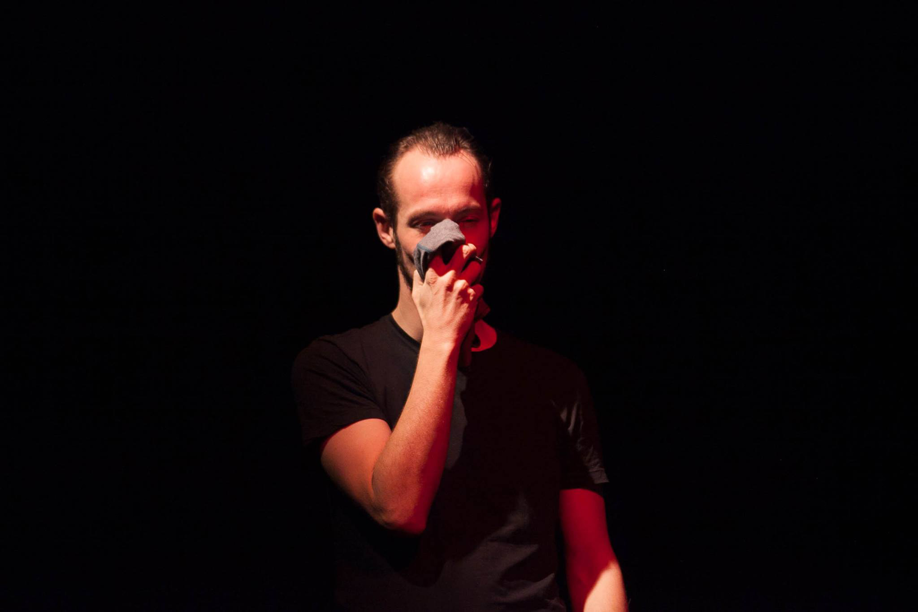 Naked_Soldier teatro gay portugal lgbti cultura lisboa Andrej_Kuruc