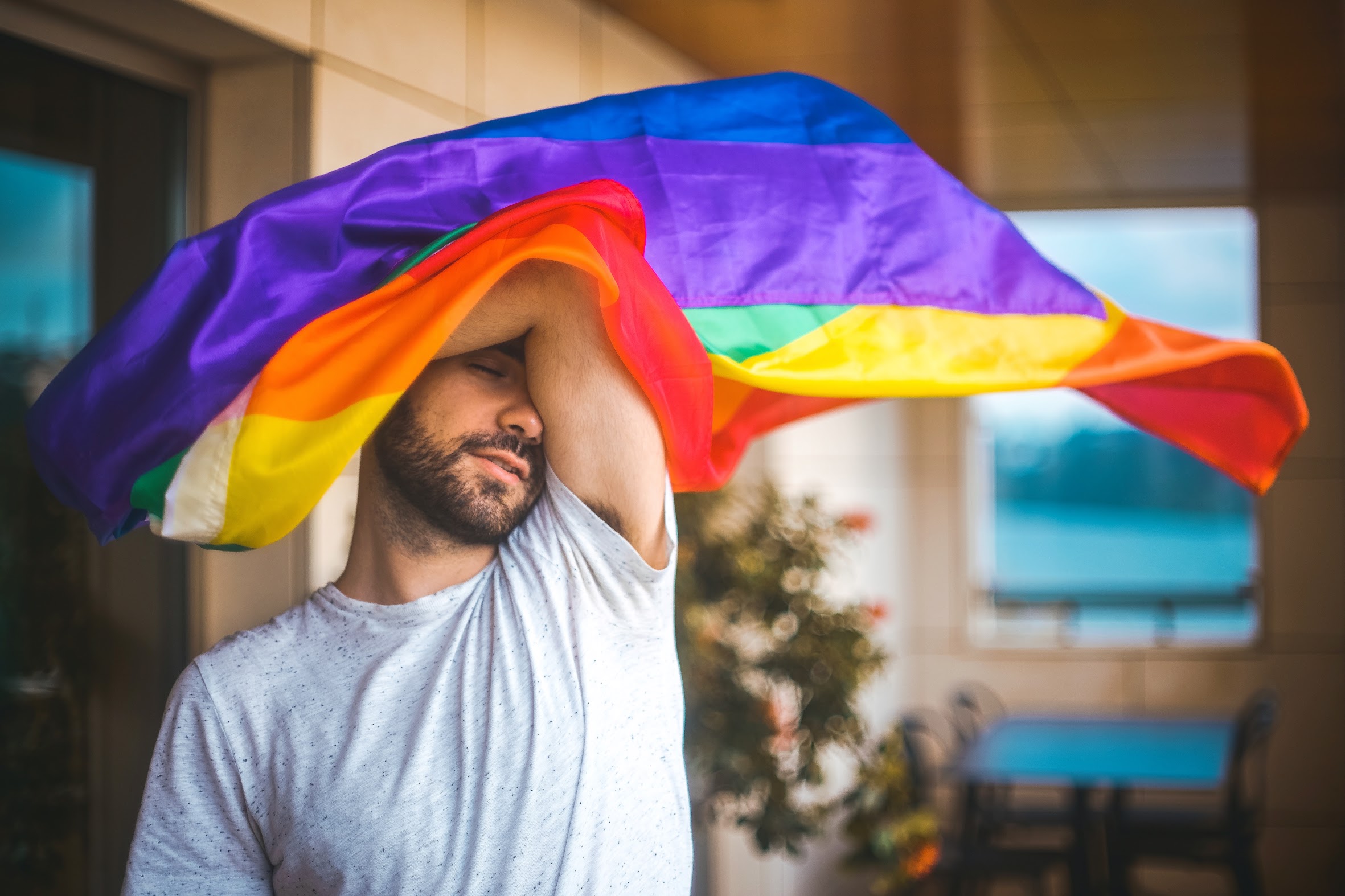 Tiago Braga Ilusão entrevista LGBTI Portugal Cultura Música Pop rainbow.JPG