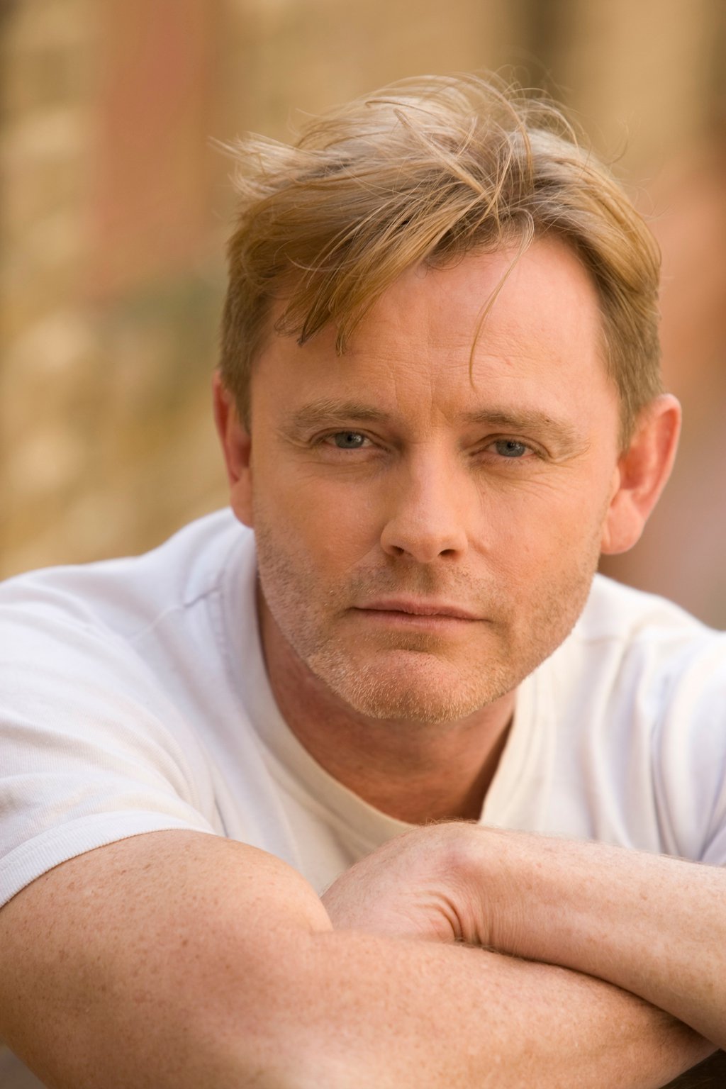 À Conversa com Stephan Elliott, realizador de Priscilla, Rainha do Deserto e júri do Miss Drag Lisboa 2018: “A cena drag está a desaparecer na Austrália”