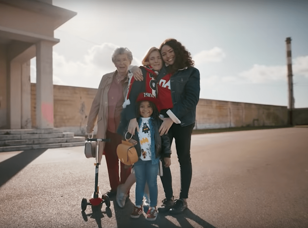 Imagem da campanha inclusiva para famílias do Benfica: “O importante é haver amor!” (Março, 2019).