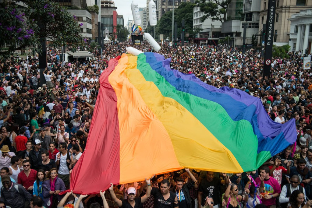 Brasil vai criminalizar homofobia e&nbsp;transfobia