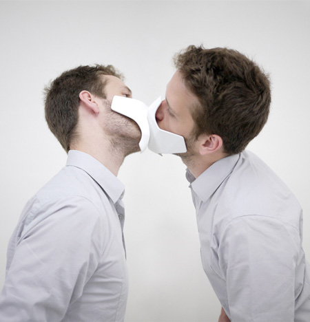 PEACOCK – NOVA ARMA DE VISIBILIDADE PARA HOMENS GAY&nbsp;PRECISA-SE