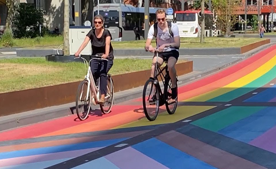 A maior ciclovia arco-íris do mundo foi inaugurada nos Países&nbsp;Baixos