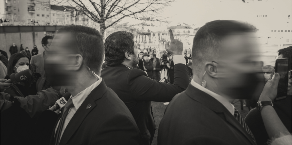 Precisamos do nosso momento “Yippee-Ki-Yay, motherfucker!”