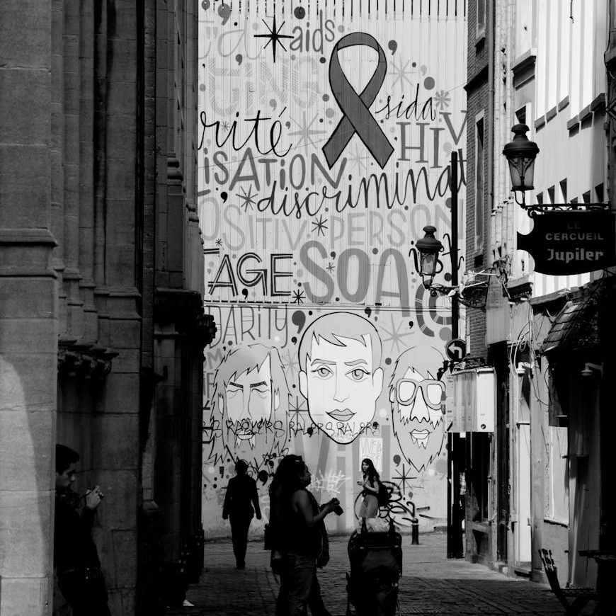 VIH continua a diminuir em Portugal, mas especialistas alertam para a prevenção e apoio a comunidades&nbsp;migrantes