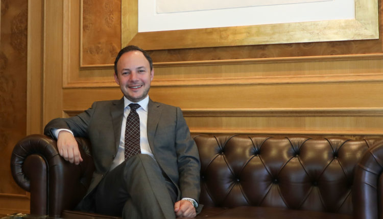 Xavier Espot Zamora, Primeiro Ministro de Andorra, assume-se gay: “Não deve ser um problema expressá-lo”