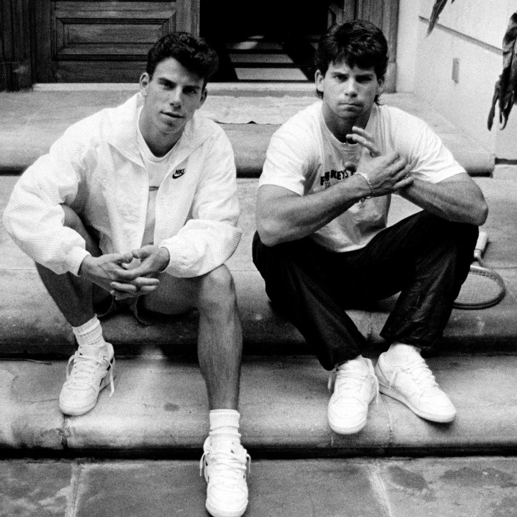 O crime e abuso sexual dos irmãos Menendez: Uma história que a sociedade não estava pronta para&nbsp;ouvir