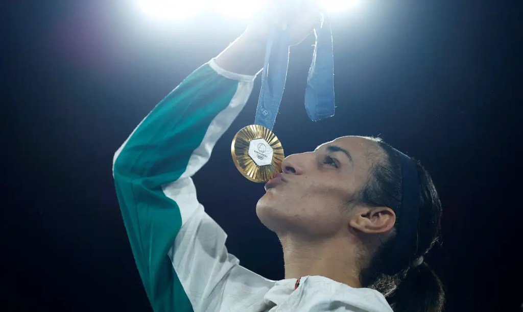 Imane Khelif leva bullying à justiça: “O assédio sofrido é a maior mancha dos Jogos Olímpicos”