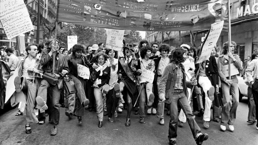 França vai indemnizar pessoas condenadas por homossexualidade