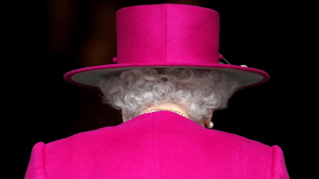 Como a Rainha Isabel II defendeu os direitos LGBTI+ durante os 70 anos do seu reinado