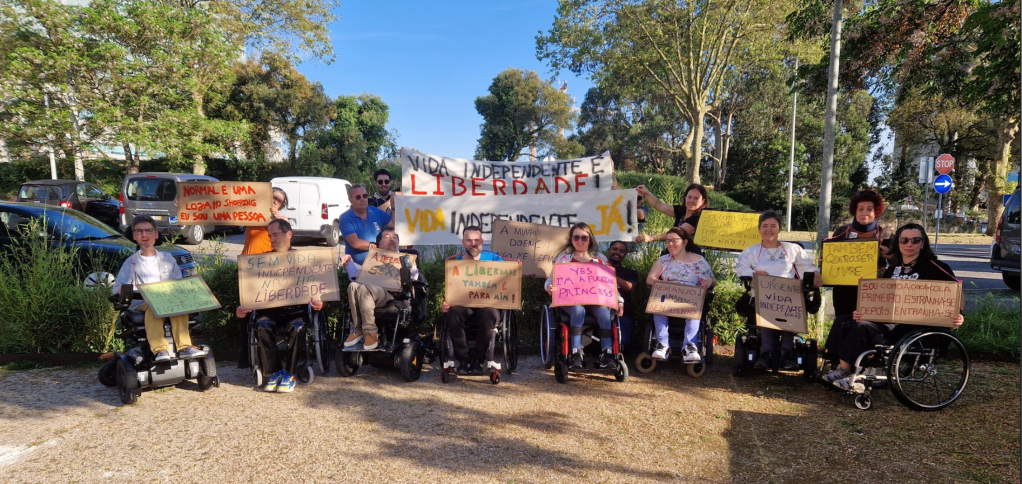 Vida Independente Pessoas com Deficiência Marcha