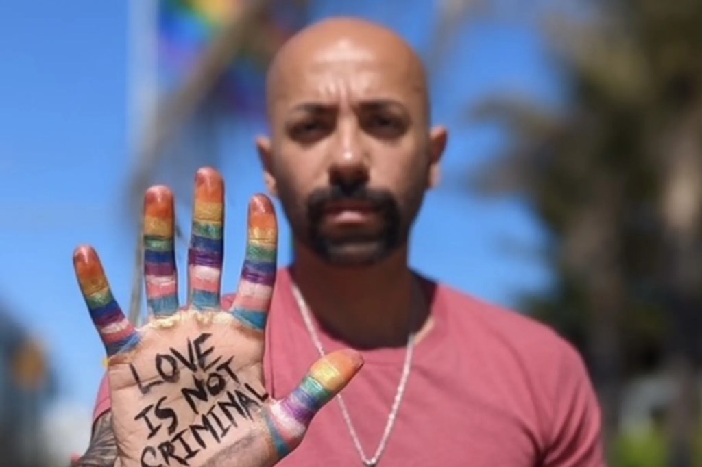 Qatar: Polícia faz detenções arbitrárias e violentas de pessoas LGBTI+