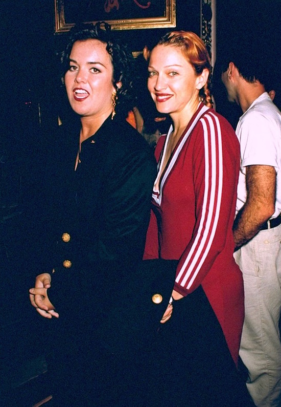 Madonna usou o vestido original na estreia de Sleepless em Seattle (Sintonia de Amor em Português) em 1993 acompanhada pela artista e sua amiga Rosie O'Donnell.
