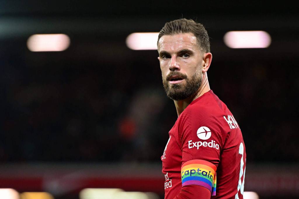 Jordan Henderson, futebolista aliado da comunidade LGBTI+, reage às críticas após contratação na Arábia Saudita: "Lamento que se sintam assim"