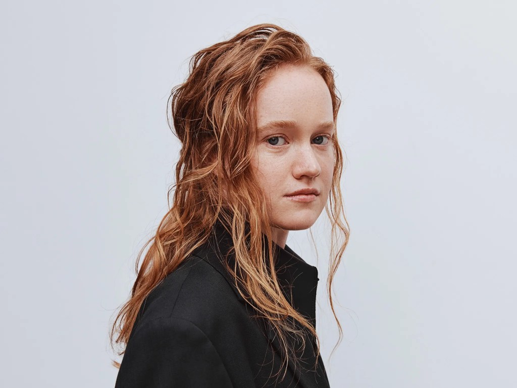 Liv Hewson, estrela não-binária de Yellowjackets: Quando falam sobre cirurgia de afirmação de género com palavras como 'mutilação', isso não é muito simpático