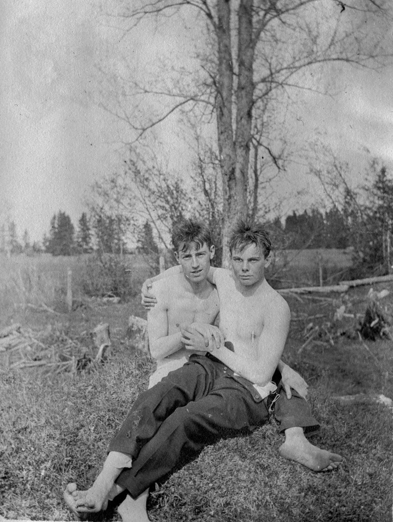 A história de Len e Cub, o casal que se fotografou há 100 anos