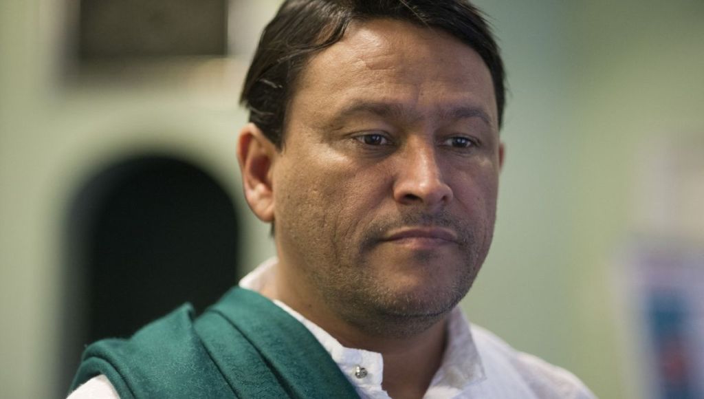 Comunidade muçulmana condena o assassinato de Muhsin Hendricks, o primeiro imã gay do&nbsp;mundo