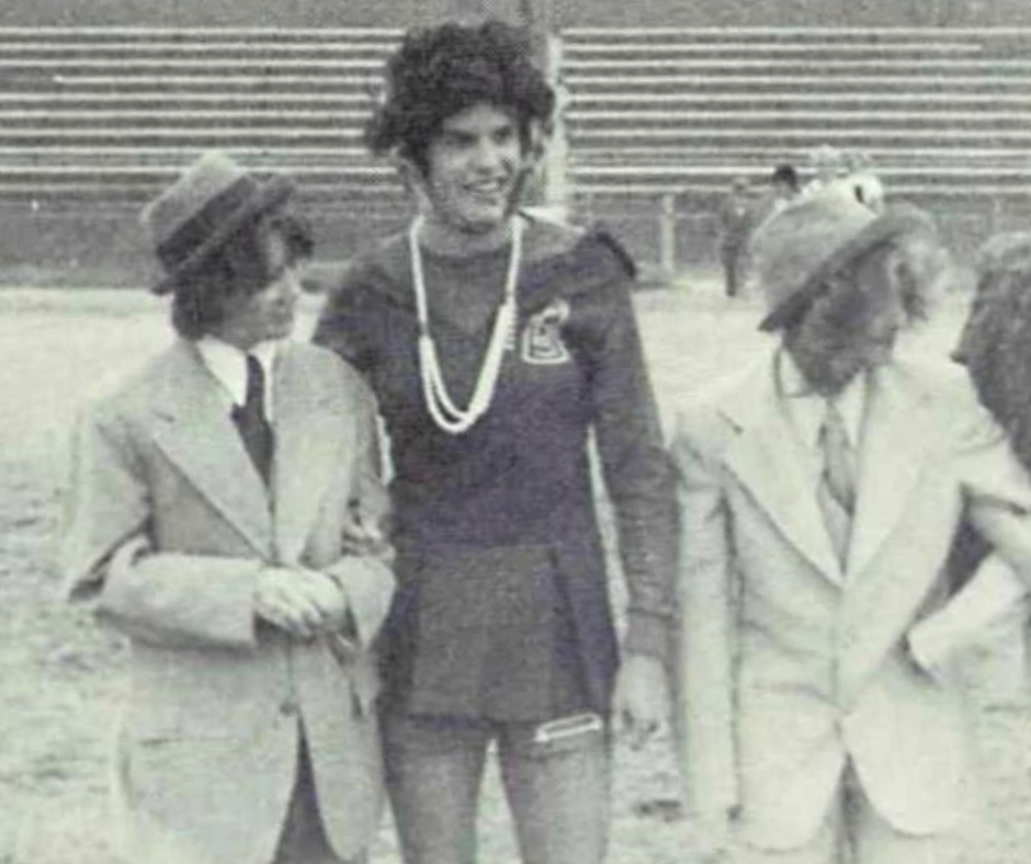 EUA: Governador do Tennessee ter-se-á vestido em drag no passado, uma forma de arte que pretende agora proibir