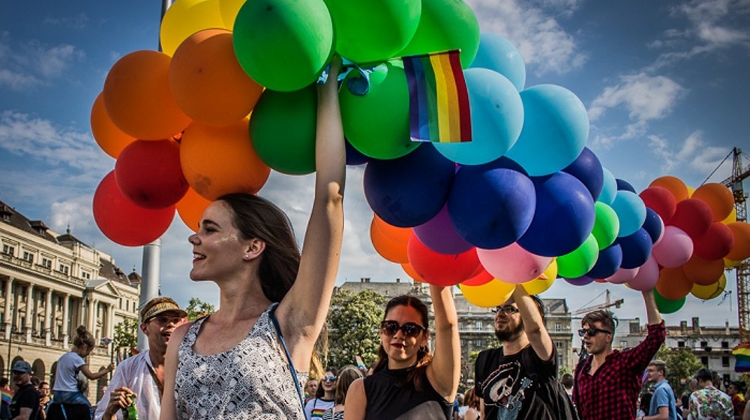 Vigilância biométrica nas Marchas do Orgulho LGBTQ+: UE atenta aos ataques de Órban aos direitos humanos