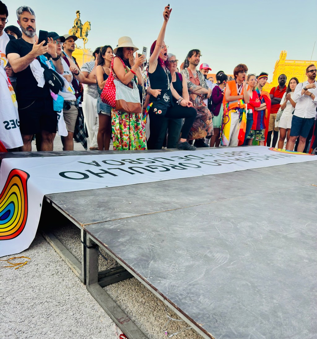 Câmara de Lisboa falha com Marcha do Orgulho LGBTI+: Organização viu-se sem som, sem palco e sem&nbsp;respeito