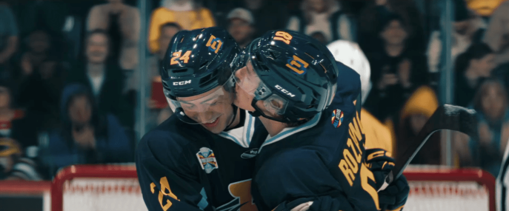 Heated Rivalry: Episódio “I’ll Believe in Anything” recebe nota máxima e entra nos melhores do ano