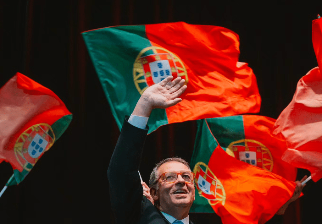 Presidenciais e a cobardia política: quando a neutralidade rima com&nbsp;cumplicidade