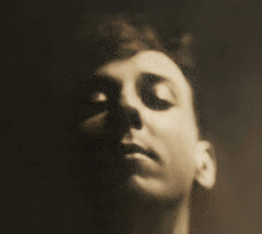 “Caderno proibido”, o livro inédito de António Botto que expõe o erotismo sem&nbsp;filtros