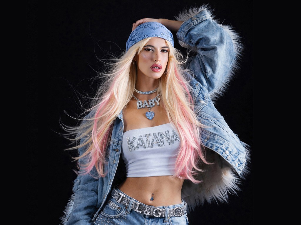 AURORA KATANA regressa com “KATANA”, o disco mais visceral da sua carreira