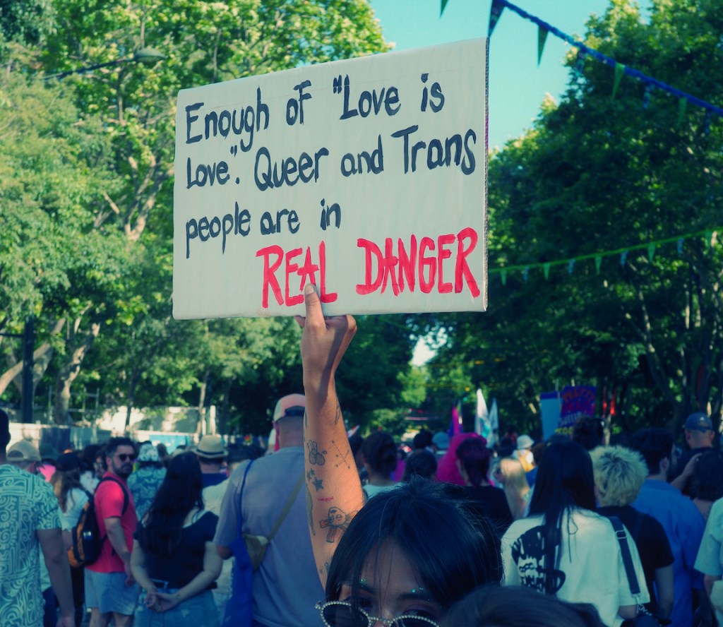 PSD cola-se ao Chega e propõe fim da autodeterminação de género em&nbsp;Portugal