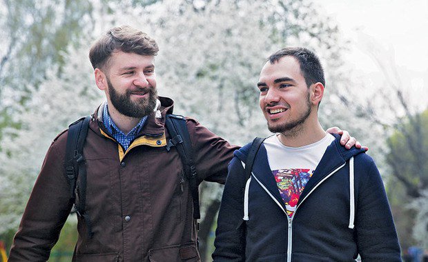 Ucrânia reconhece Zoryan Kis e Tymur Levchuk como família: um marco para os direitos&nbsp;LGBTI+