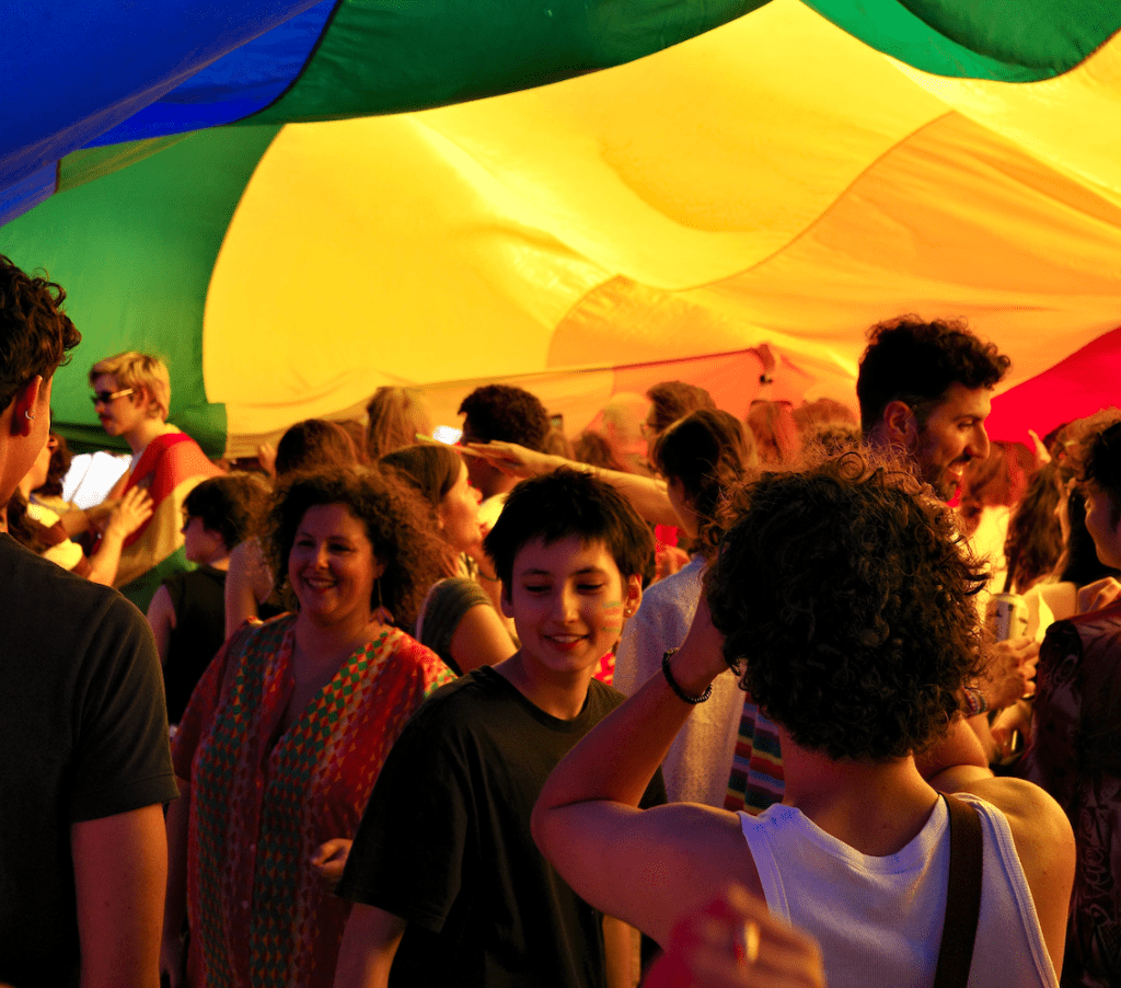 Descriminalização das práticas de conversão na AR? Até onde irá o recuo dos Direitos LGBTI+ em&nbsp;Portugal?
