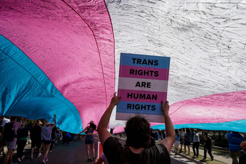 Desistência de jovens trans: Novo estudo desmascara o mito usado contra os direitos LGBTI+

Fotografia por Yasmin Peyman.