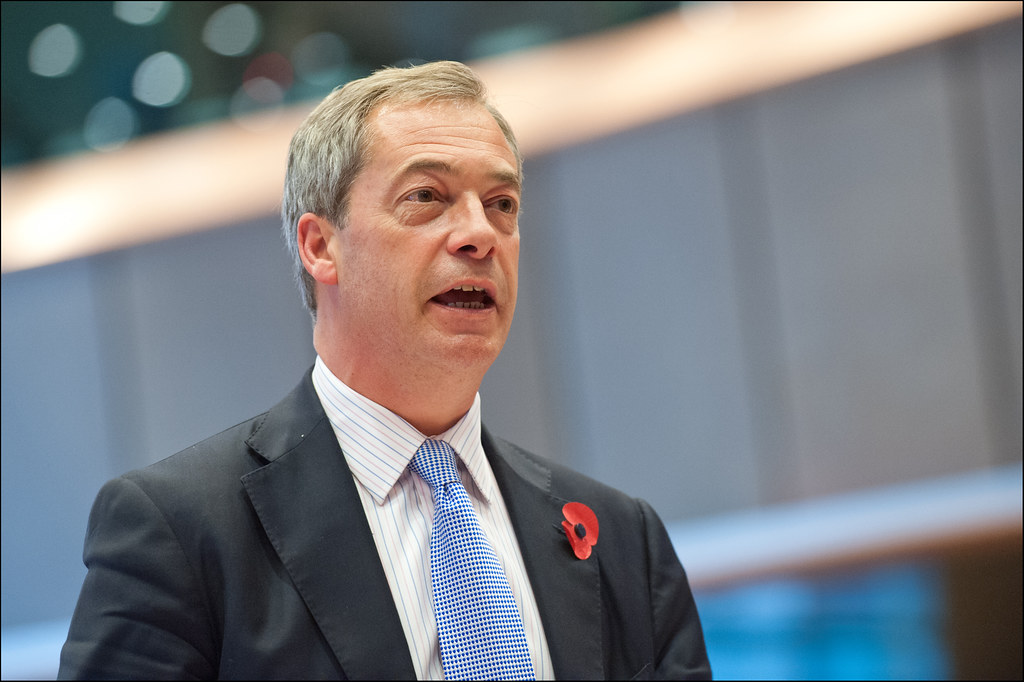 Nigel Farage criticado por apoiar líder religioso que classificou a homossexualidade como&nbsp;“abominação”