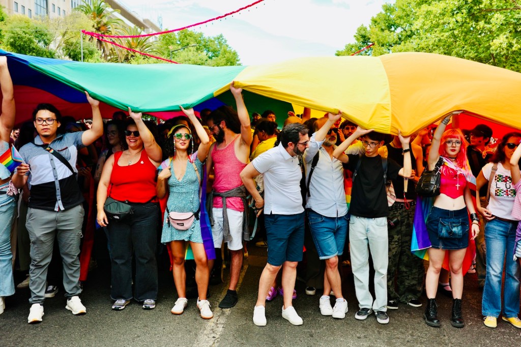 Nem silêncio, nem medo: Lisboa respondeu com 60 mil pessoas na Marcha do Orgulho&nbsp;LGBTI+