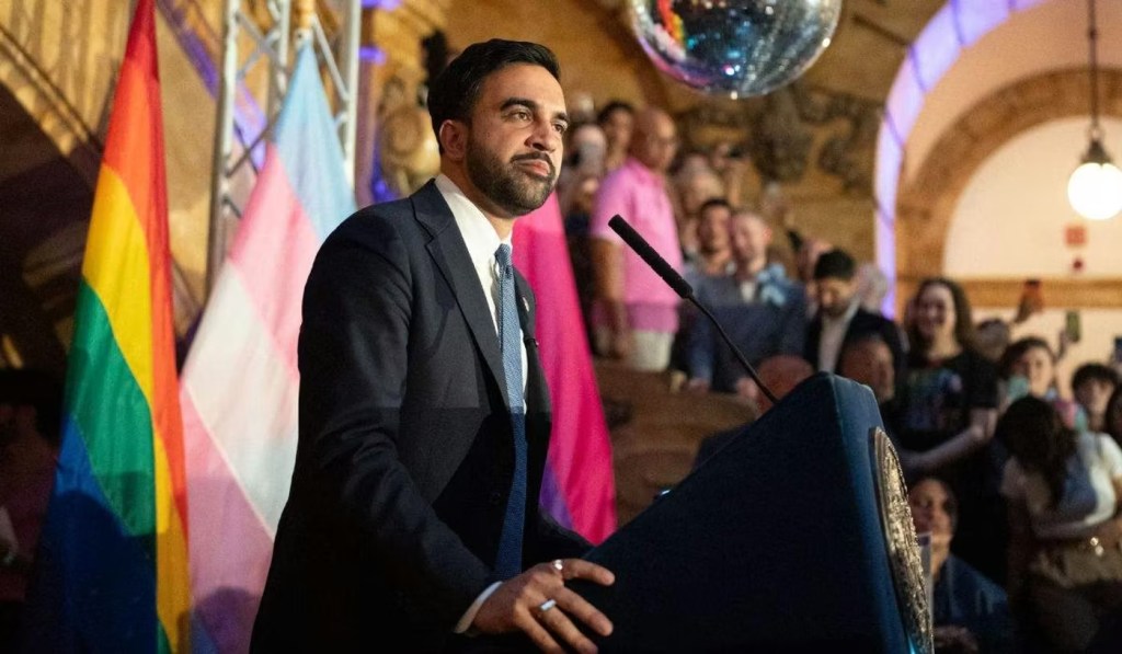 Zohran Mamdani celebra o Mês do Orgulho e reforça aposta numa Nova Iorque mais segura para pessoas&nbsp;LGBTQIA+