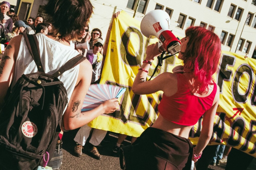 Até onde nos trouxe o movimento de conquista de direitos para pessoas trans?
Fotografias por Joana Batista do Fumaça